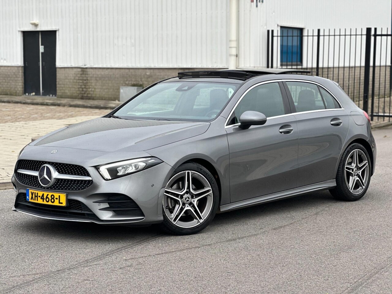 Mercedes Benz A Klasse 200 Business Solution Amg Panoramadak 2019 Benzine Occasion Te Koop Op