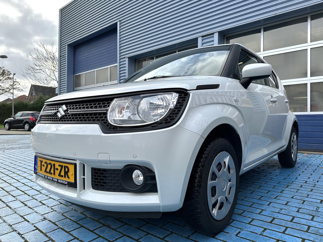 Suzuki Ignis - 1.2 Comfort PDC V+A HOGE INSTAP AIRCO PDC BOVAG - AutoWereld.nl