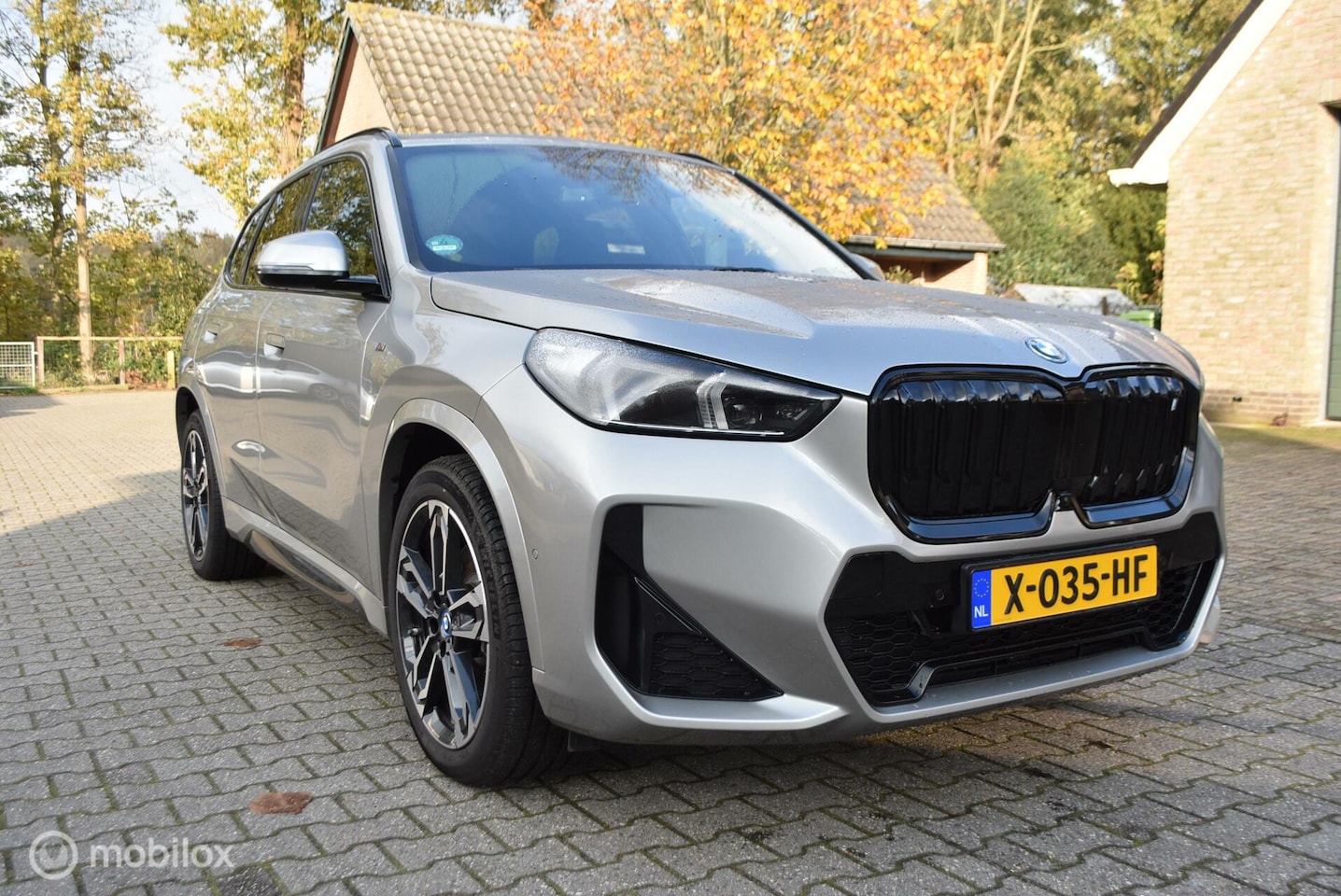 BMW iX1 - X DRIVE30 AUT M Sportpakket IX1 X DRIVE30 - AutoWereld.nl