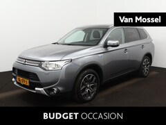 Mitsubishi Outlander - 2.0 PHEV Limited Edition X-Line 121 PK | Automaat | Plug-in hybride | Trekhaak | Panoramad
