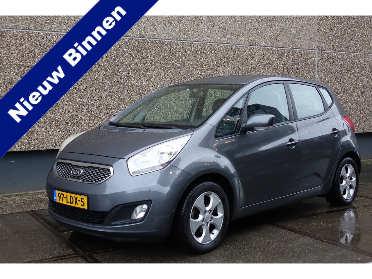 Kia Venga - 1.4 CVVT X-ecutive 1.4 CVVT X-ecutive - AutoWereld.nl