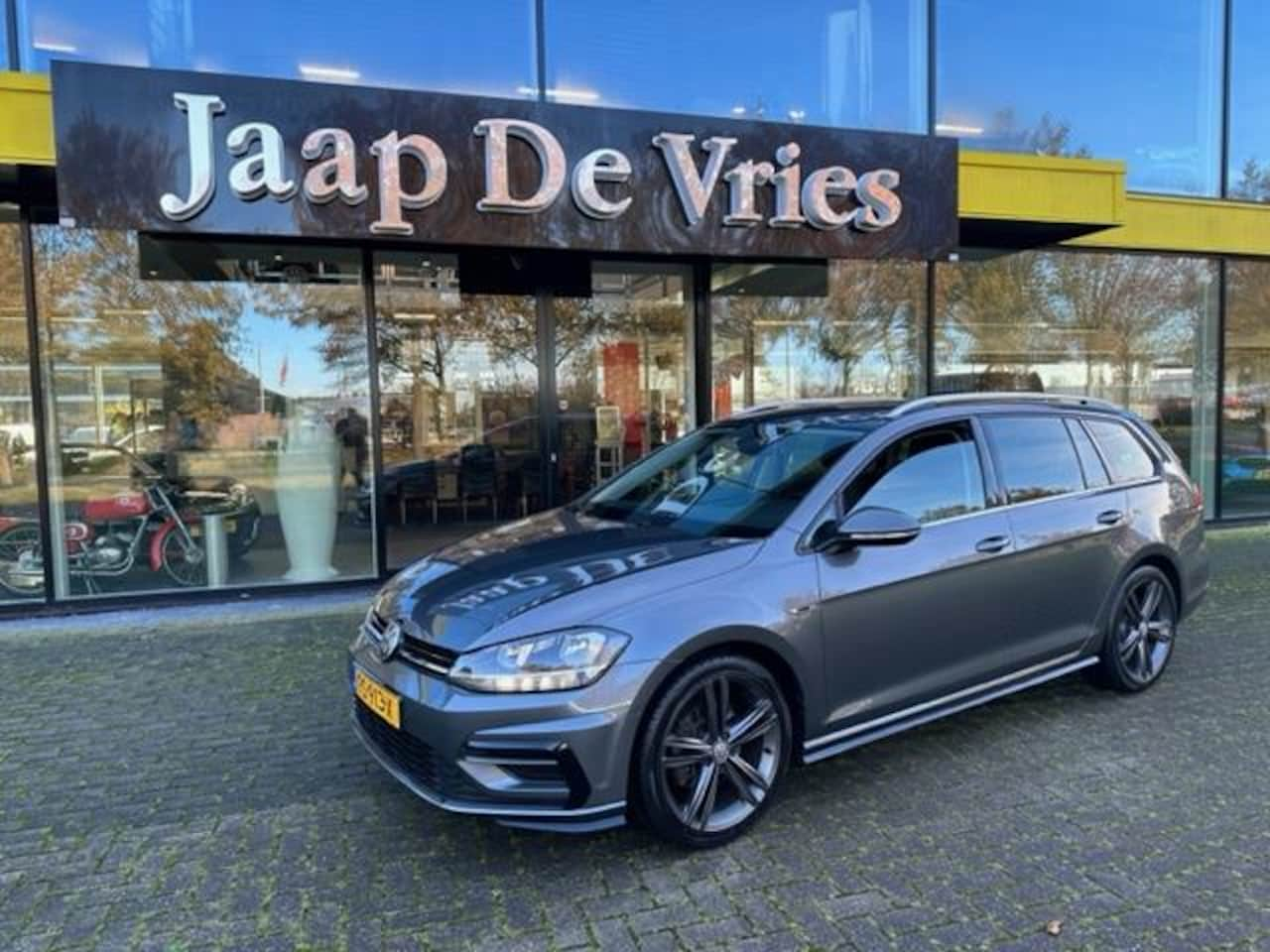 Volkswagen Golf Variant - 1.0 TSI Highline Business R 1.0 TSI Highline Business R - AutoWereld.nl