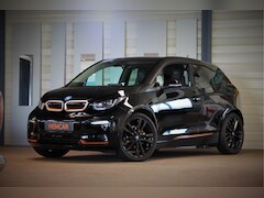 BMW i3 - S 120Ah 42 kWh RoadStyle Edition 4% bijtelling / BTW auto / warmtepomp / leer