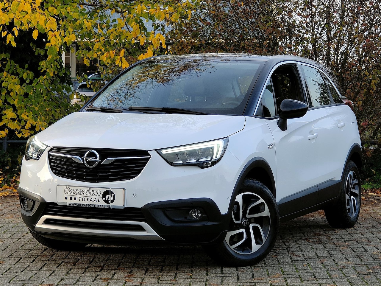 Opel Crossland X - 1.2 Turbo Innovation | LED koplampen | Camera | Carplay | Stuur + Stoelverwarming - AutoWereld.nl