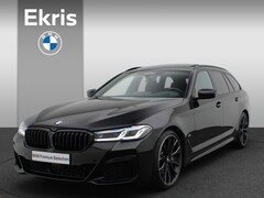 BMW 5-serie Touring - 540i xDrive High Executive M Sportpakket / Panoramadak / Driving Assistant Plus / Laserlig