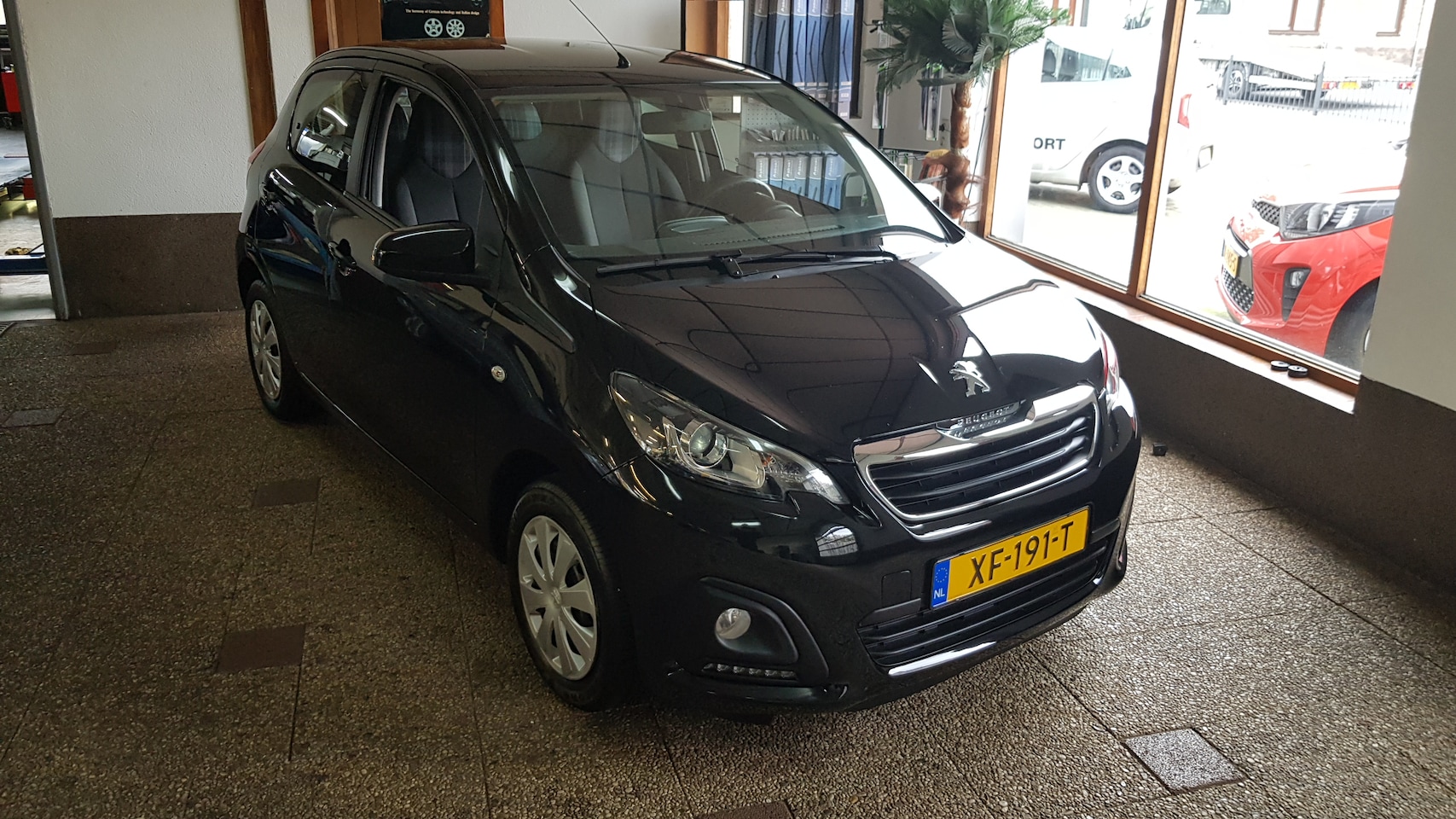 Peugeot 108 - 1.0 e-VTi Active - AutoWereld.nl