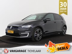 Volkswagen Golf - 1.4 TSI GTE Connected Series | Trekhaak | Dealer ond. | Apple CarPlay | Org NL | Navigatie