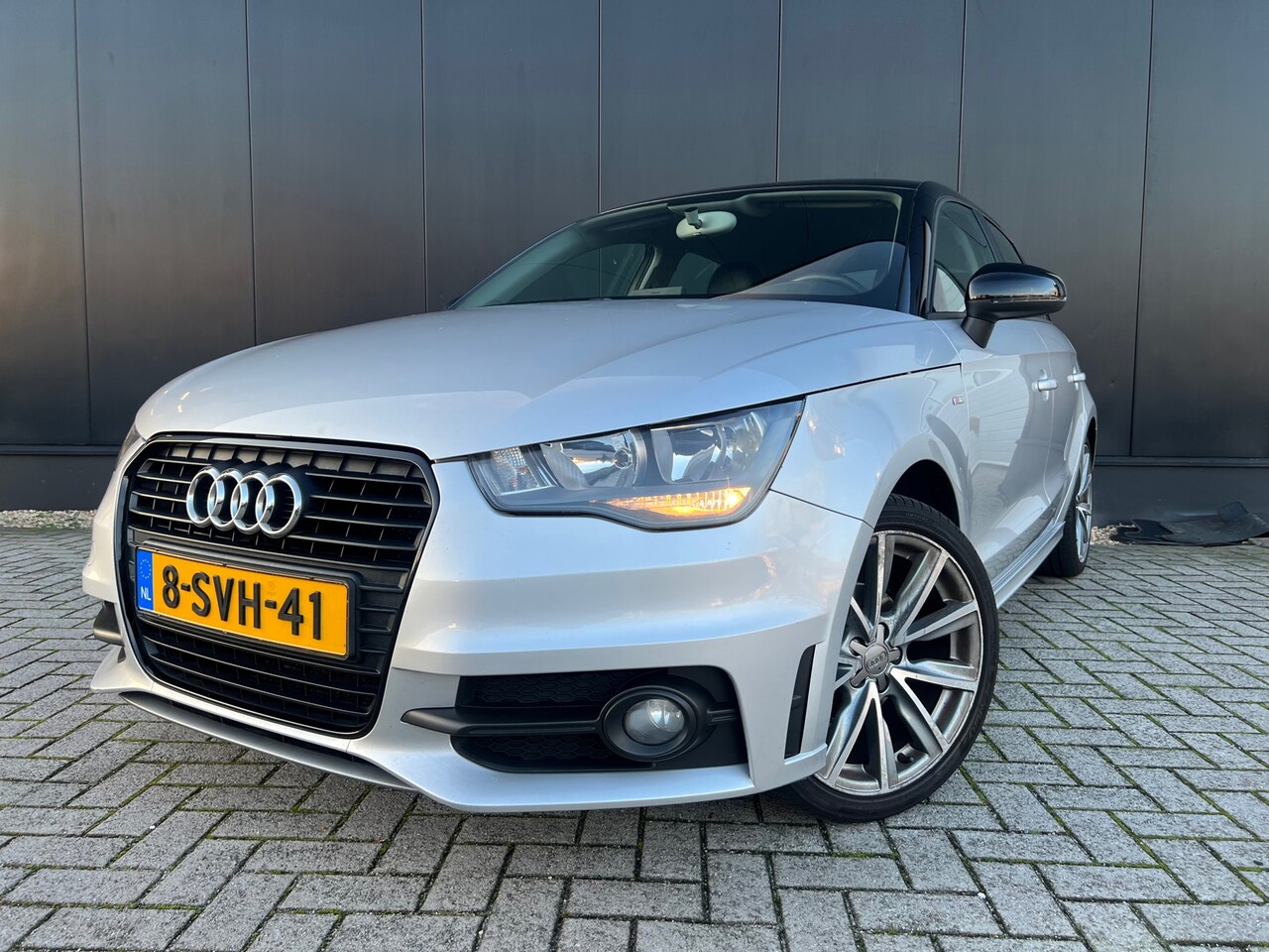 Audi A1 Sportback - 1.2 TFSI S-LINE '13 LEER/NAVI/5DRS/17'LMV/NAP - AutoWereld.nl