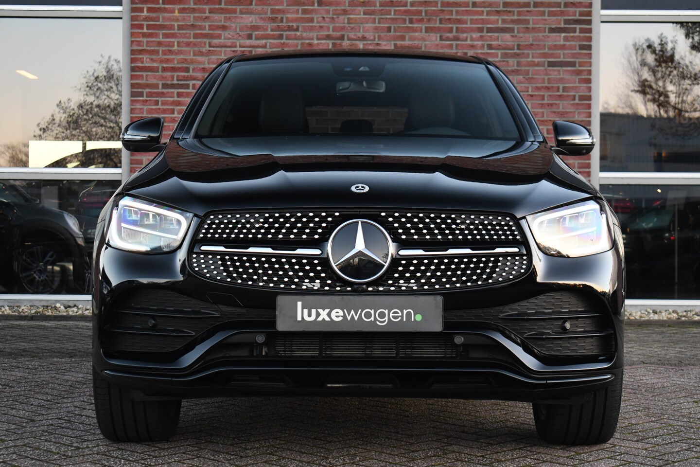 Mercedes Benz Glc Klasse Coup E M Amg Pk El Dak Night