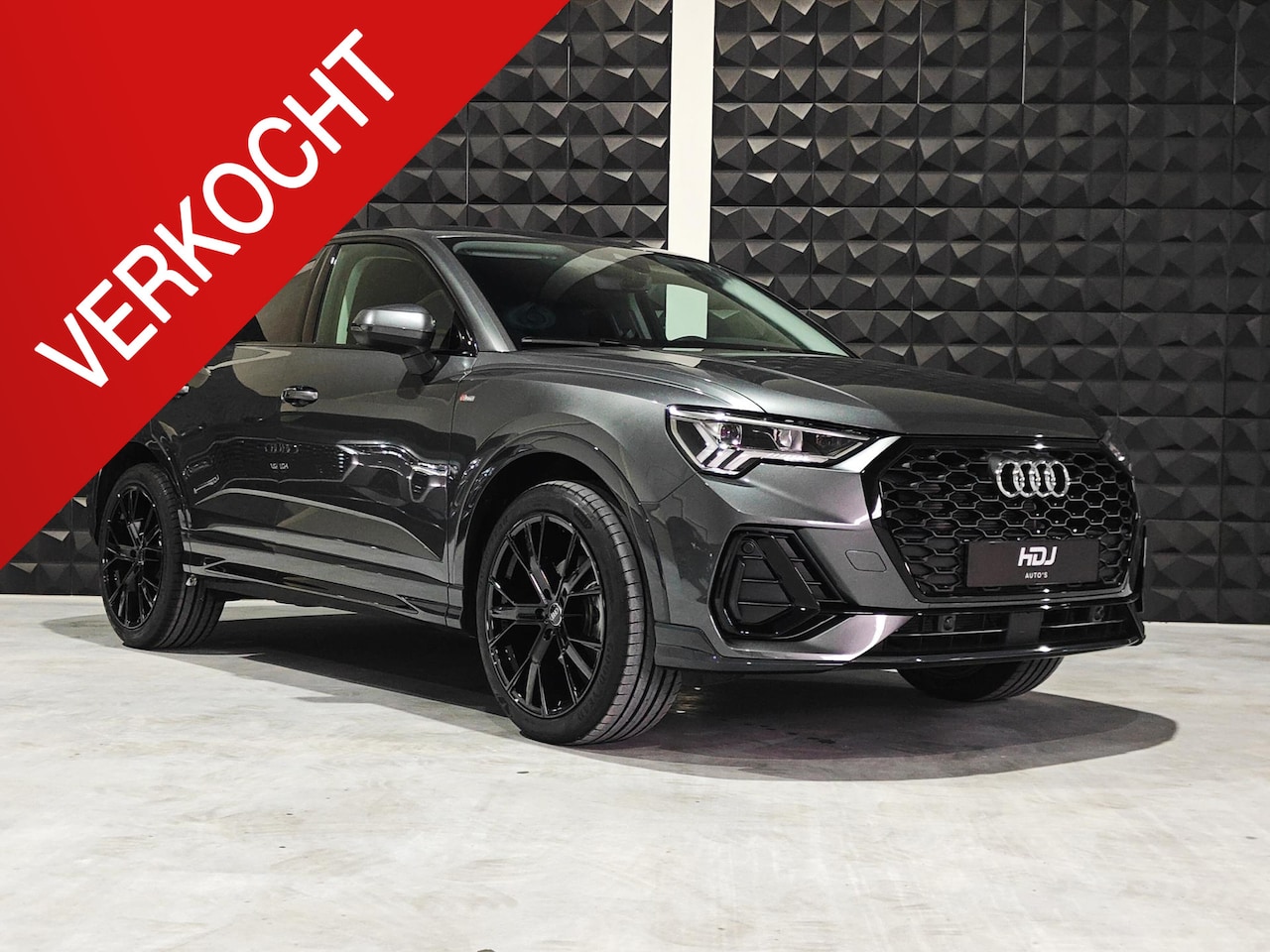 Audi Q3 Sportback 35 TFSI Pro Line SLine ext. 20" Keyless Zwart