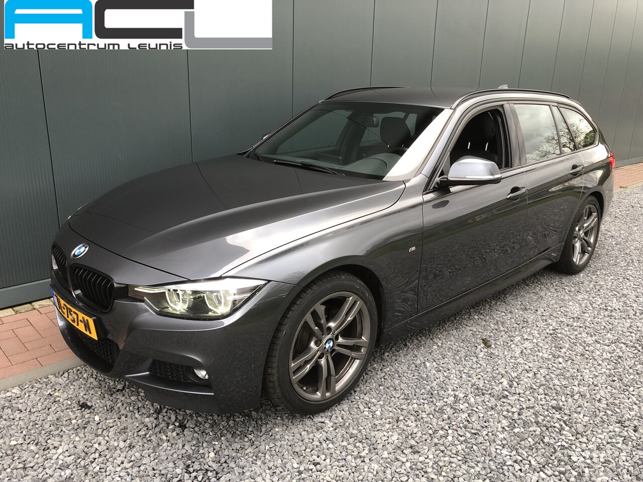 BMW 3-serie Touring - 320iAutomaat High Executive M-Sport Edition - AutoWereld.nl