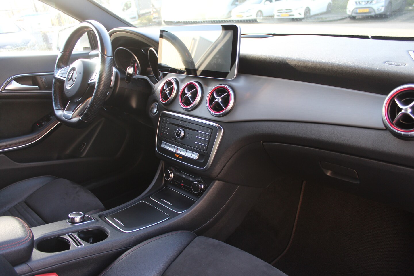 MercedesBenz CLAklasse Shooting Brake 180 Ambition AMG Automaat