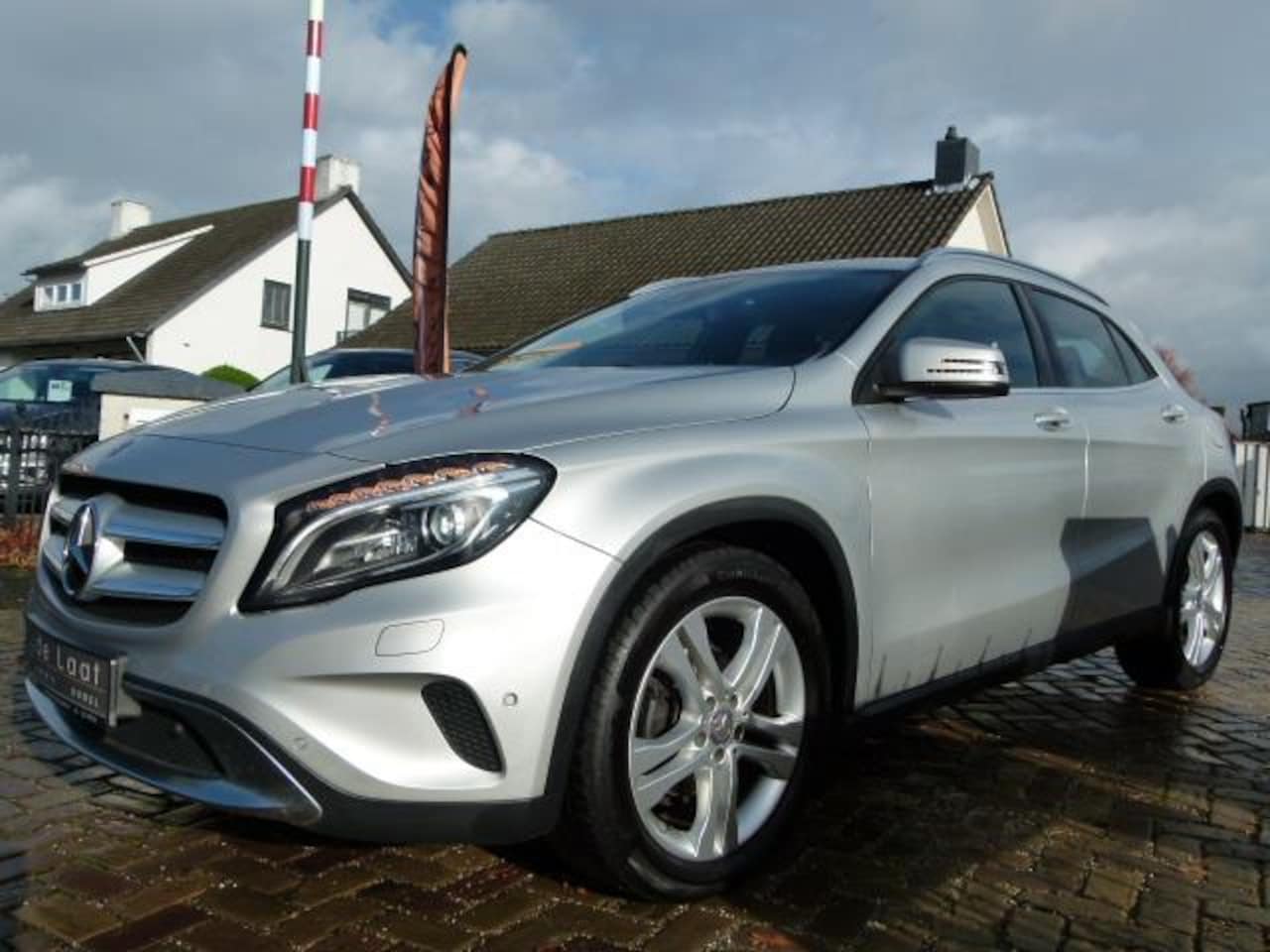 Mercedes-Benz GLA-Klasse - 180 Lease Edition Plus 180 Lease Edition Plus, NAVI/HALF LEER/LMV 18" - AutoWereld.nl