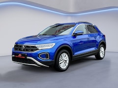 Volkswagen T-Roc - 1.0 TSI Life Business Parksens V+A / Apple Carplay / Climate Control / Stoelverwarming / R