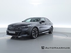 BMW i5 - M60 xDrive 84 kWh M Sport Pro | Driving Assistant Pro | Pano | HUD | Deep Frozen Grey | 21