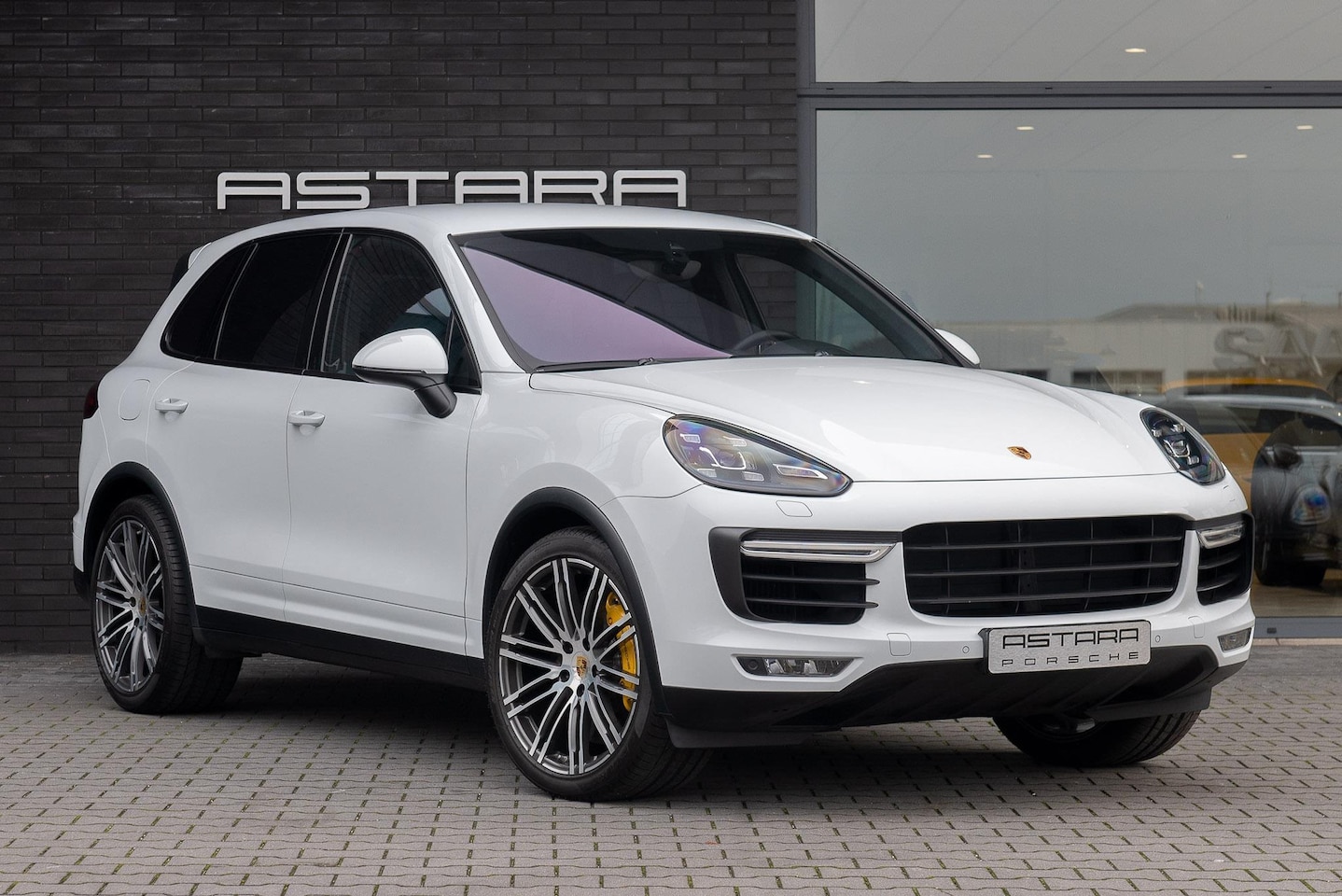 Porsche Cayenne - 4.8 Turbo 4.8 Turbo - AutoWereld.nl