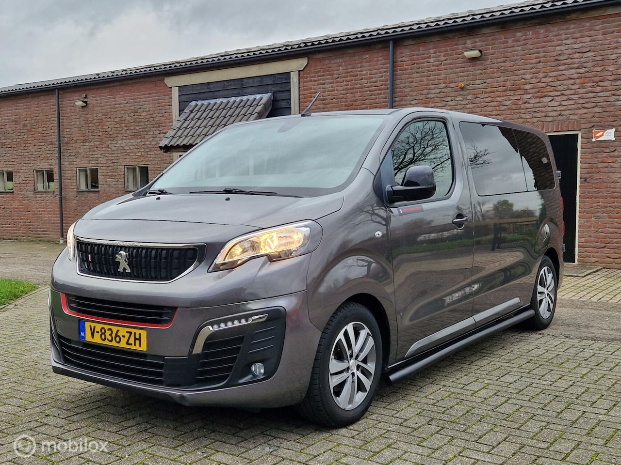 Peugeot Expert - Bestel 227S 2.0 BlueHDI 150 Premium - AutoWereld.nl