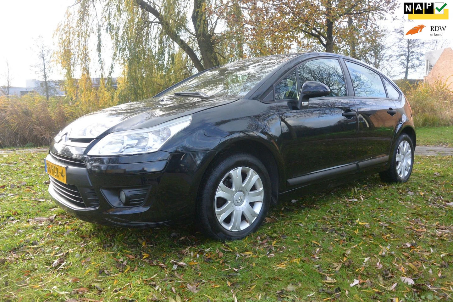 Citroën C4 - 1.4 16V Image*airco*cruise*pdc*apk - AutoWereld.nl