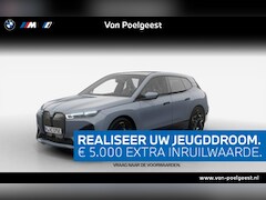 BMW iX - xDrive40 Glazen panoramadak Sky Lounge | Trekhaak met elektrisch wegklapbare kogel