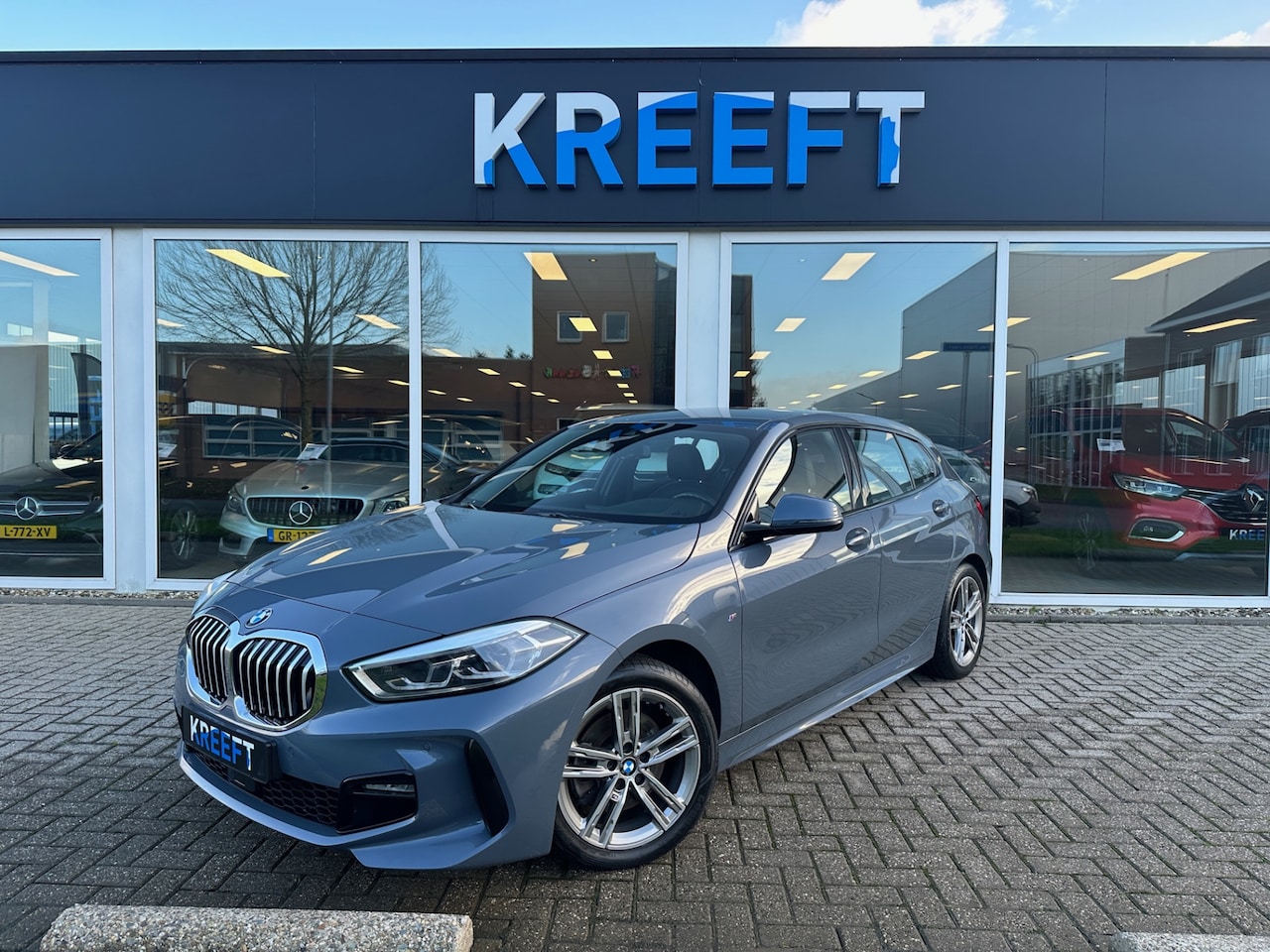 BMW 1-serie - 118i M Sport Edition App connect - AutoWereld.nl