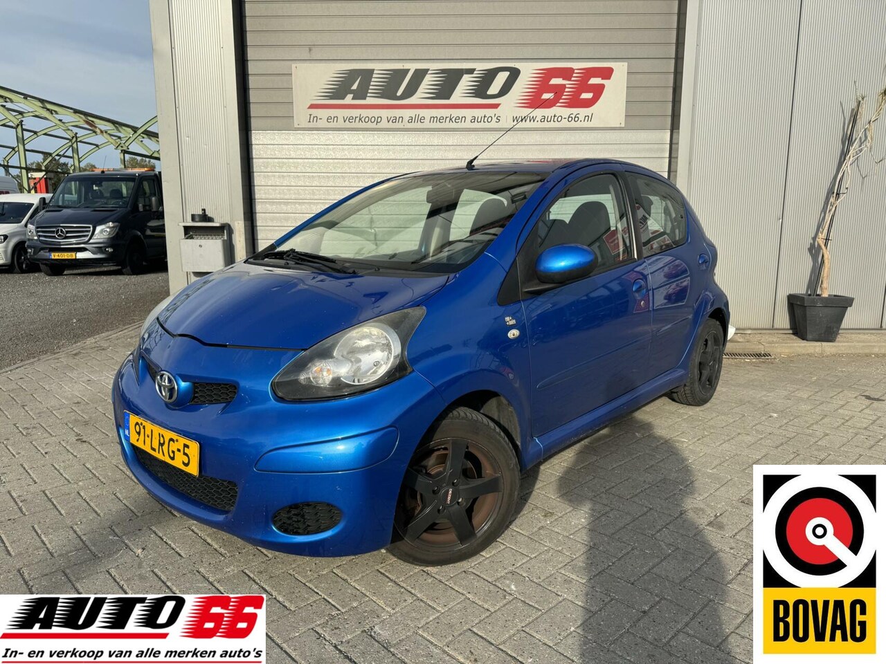Toyota Aygo - 1.0-12V Dynamic Blue APK tot 12-2024 - AutoWereld.nl