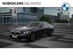 BMW 5-serie - 520i High Executive M Sport Automaat / Adaptieve LED / Parking Assistant Plus / Harman-Kar
