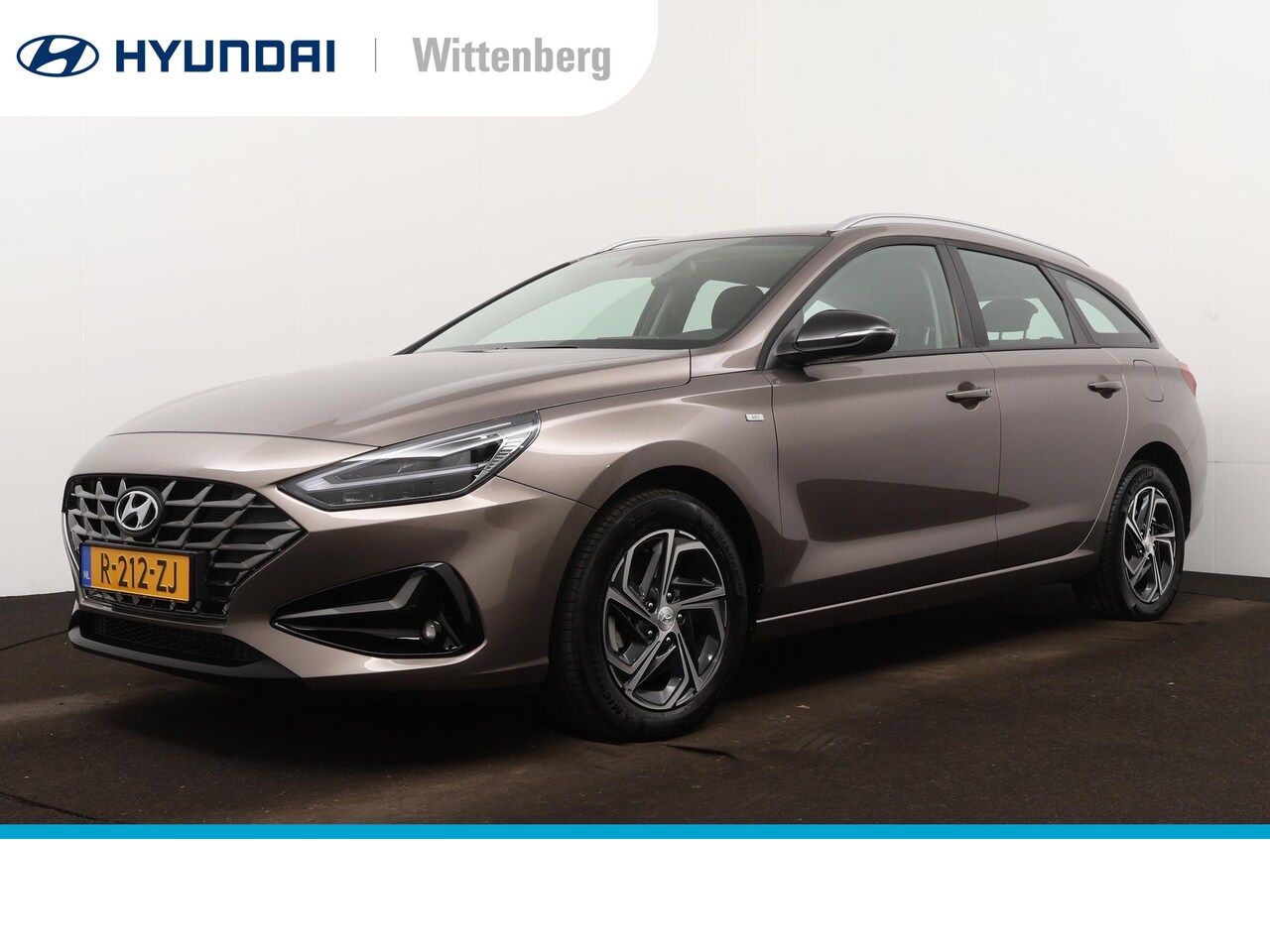 Hyundai i30 Wagon - 1.0 T-GDi MHEV Comfort Smart | Navigatie | Camera | Keyless | DAB - AutoWereld.nl