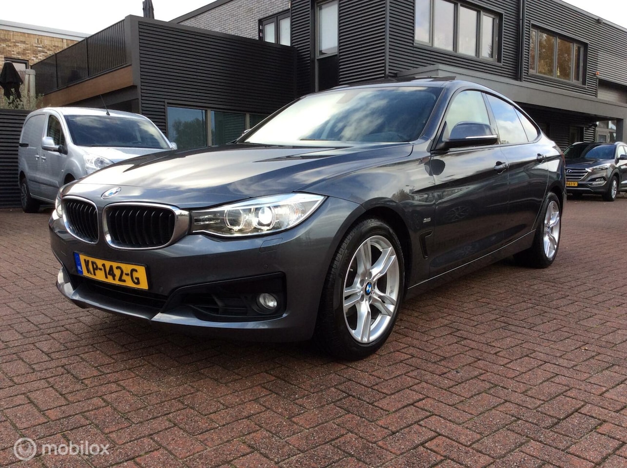 BMW 3-serie Gran Turismo - 320i Sport Line 18"M-Vlg Pano navi trekh - AutoWereld.nl