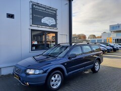 Volvo V70 - 2.4 T AWD Comfort Line leer clima cruise lmv 4x4
