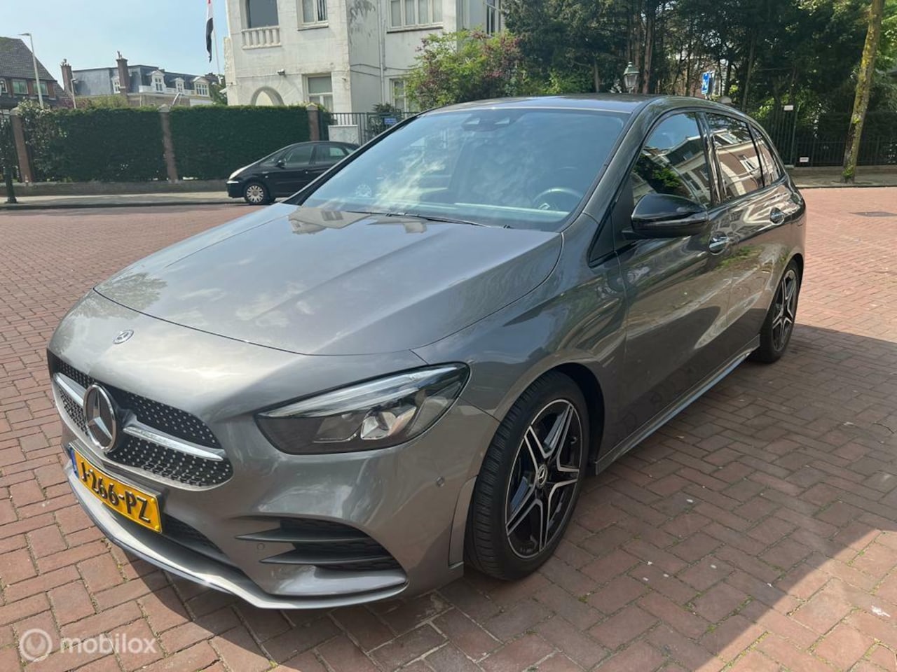 Mercedes-Benz B-klasse - 220 4MATIC Premium AMG line - AutoWereld.nl