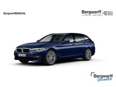 BMW 5-serie Touring - 520i High Executive - Pano - Trekhaak - Active Steering - Hifi