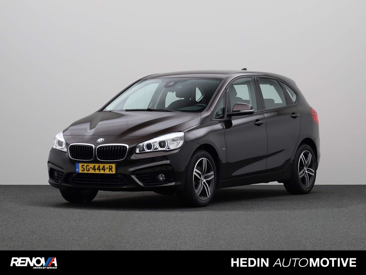 BMW 2-serie Active Tourer - 218i Executive | Sport Line | Navigatie Business | Sportstoelen | PDC voor/ achter | Parki - AutoWereld.nl