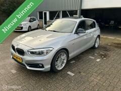 BMW 1-serie - 118i Sport 136 PK / FM nav / Lederen sportstoel / LED / NED auto