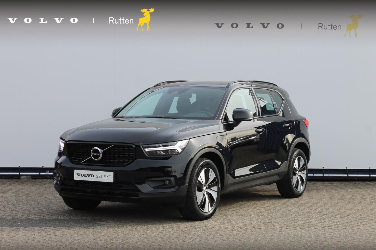 Volvo XC40 - T4 211pk Automaat Recharge R-Design Expression Navigatie / Standkachel / 18" lichtmetalen - AutoWereld.nl