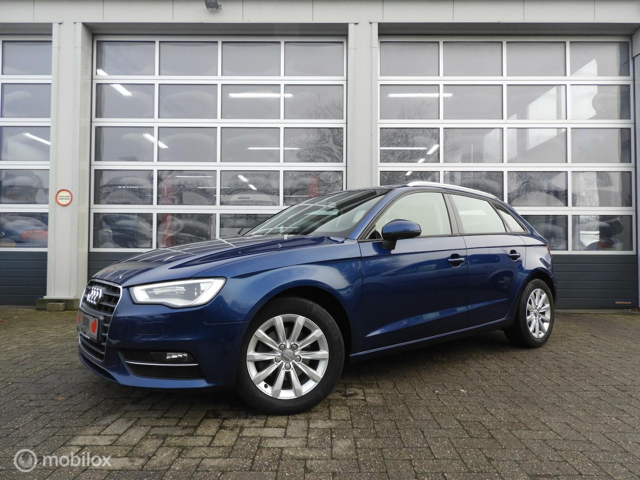 Audi A3 Sportback - 1.2 TFSI Xenon , 5 drs - AutoWereld.nl