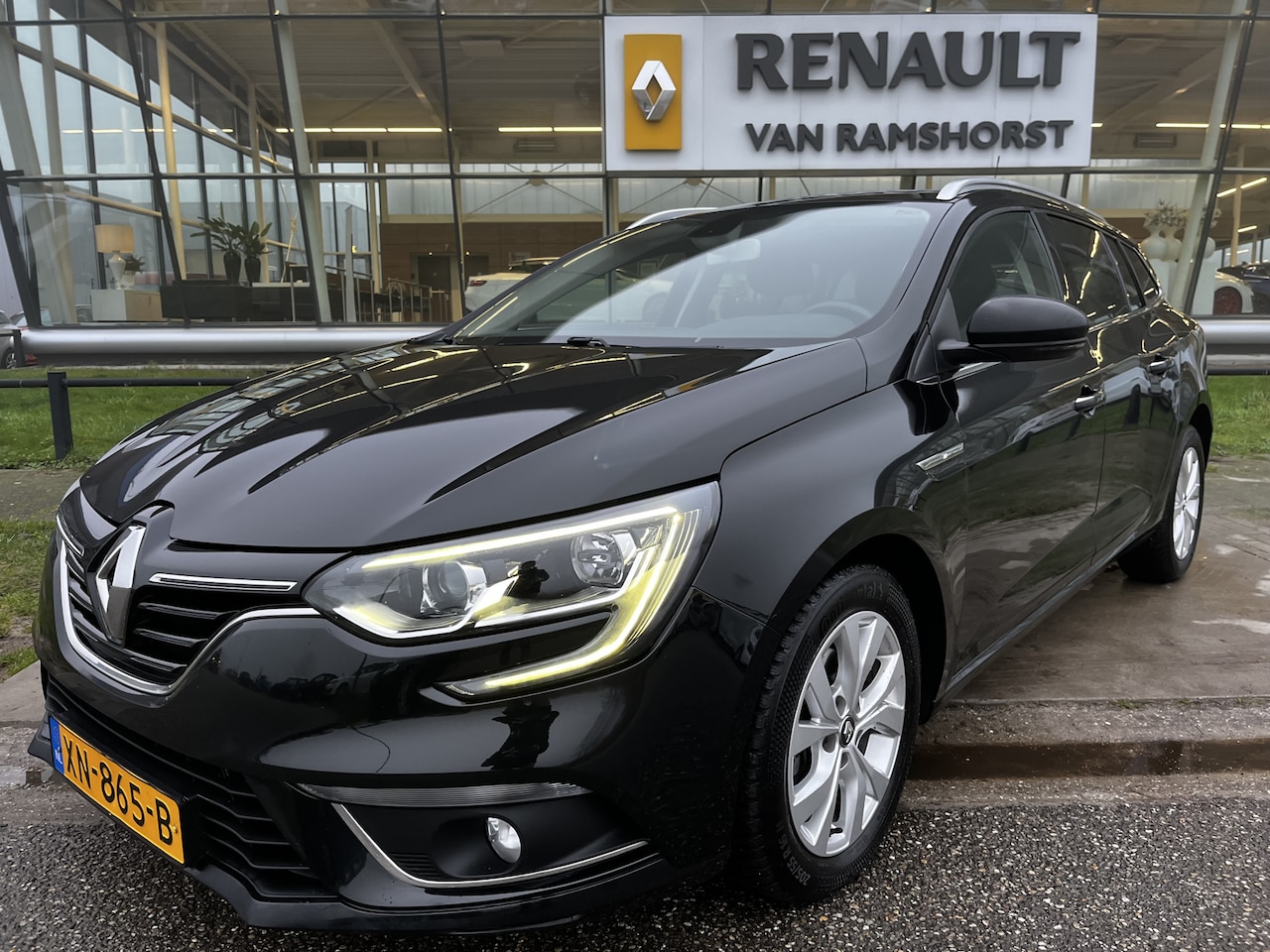 Renault Mégane Estate - 1.3 TCe Limited / 17''LMV / Centr. deurvergrendeling / Elek. spiegels / Keyless / Elek. ra - AutoWereld.nl