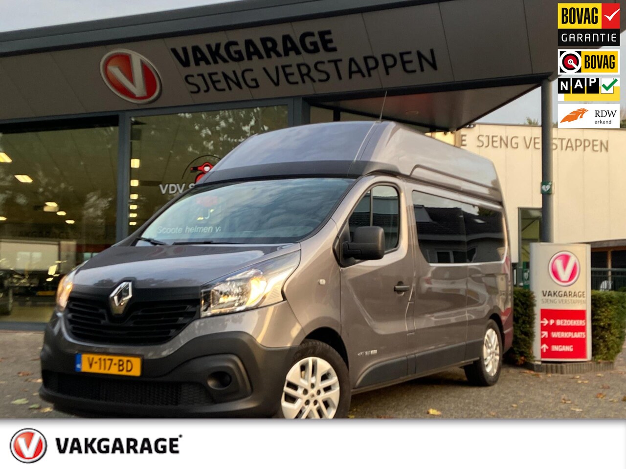 Renault Trafic - 1.6 dCi T29 L2H1 Comfort Energy aangepast met rolstoellift Bovag rijklaarprijs ! - AutoWereld.nl