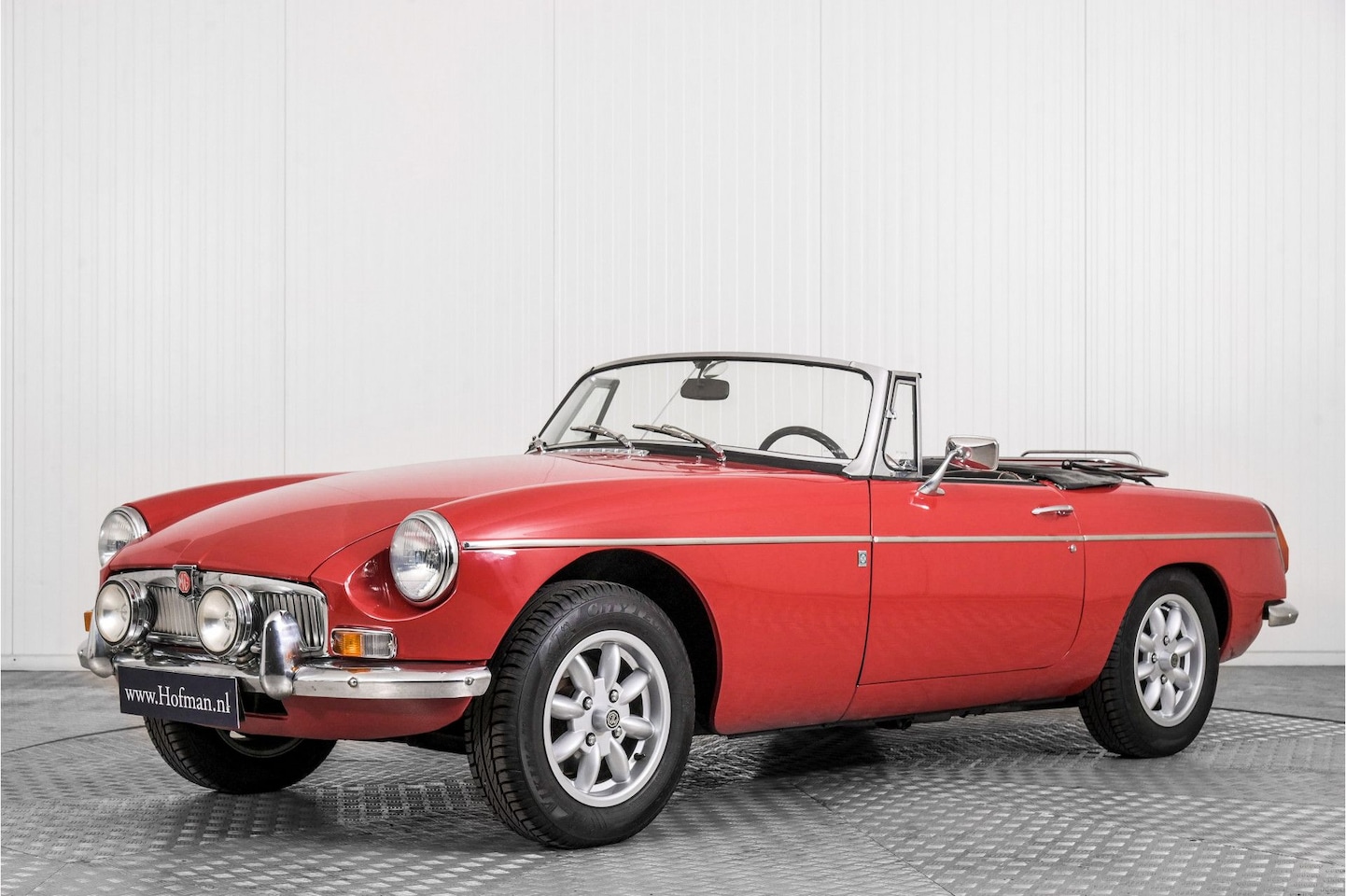 MG B type - 1.8 Roadster 1.8 Roadster - AutoWereld.nl