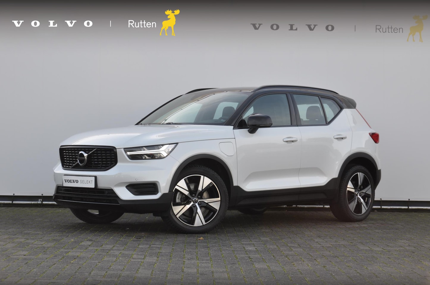 Volvo XC40 - T4 211PK Automaat Recharge R-Design / Adaptieve cruise control/ Stoel en stuurverwarming/ - AutoWereld.nl