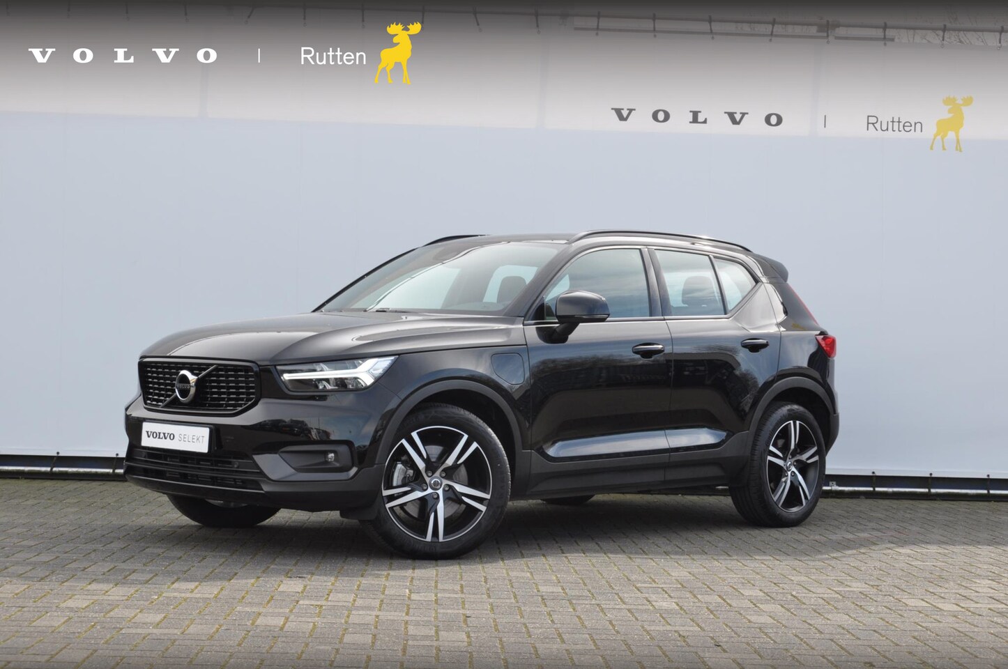 Volvo XC40 - T5 262PK Automaat Recharge R-Design / BLIS/ Cruise control/ Apple CarPlay/ Stoel en stuurv - AutoWereld.nl