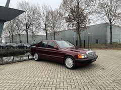 Mercedes-Benz 190-serie - | E 1.8 Avantgarde rosso | Limited production |