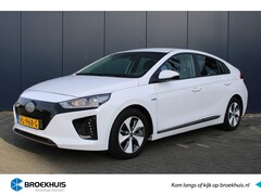 Hyundai IONIQ - EV 120pk Comfort Automaat / Led / Climate / Camera / Keyless / Navigatie / 16" Lichtmetaal