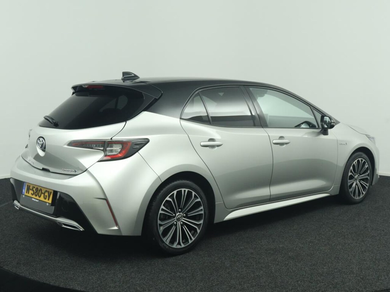 Toyota Corolla 2.0 Hybrid Dynamic Apple Carplay Led Verlichting