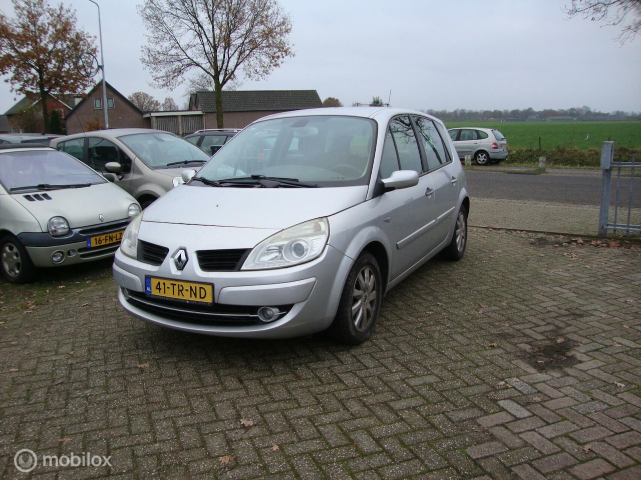 Renault Scénic - 1.6-16V Business Line automaat mpv - AutoWereld.nl