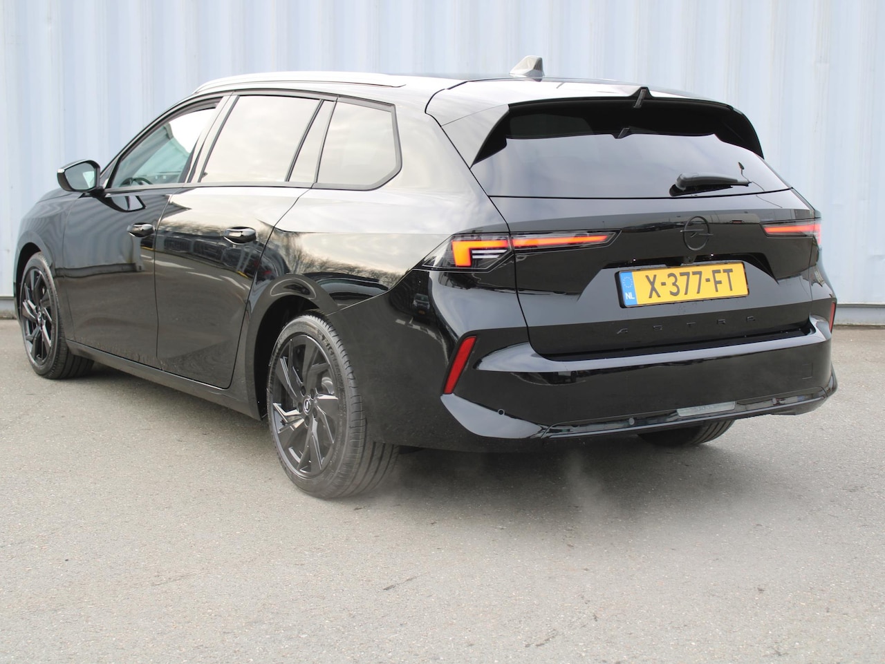 opel-astra-sports-tourer-1-2-turbo-gs-1-2-turbo-gs.jpg