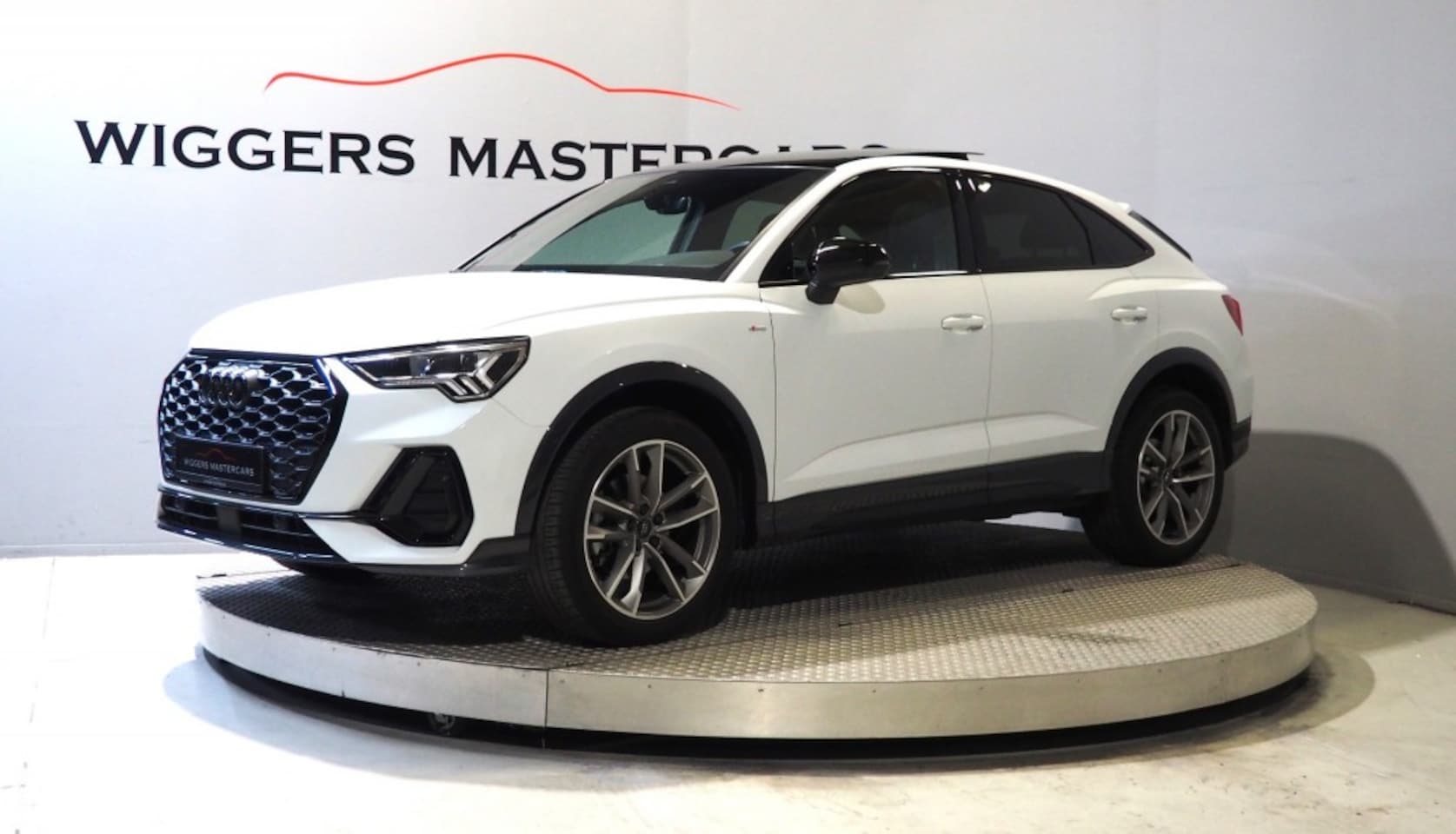 Audi Q3 Sportback 35 TFSI Sportback Automaat SLine, Panoramadak, Leder