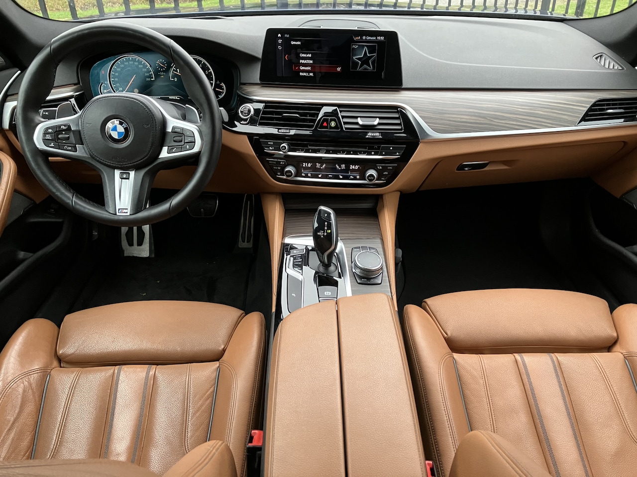 bmw-5-serie-530i-xdrive-high-executive-panodak-led-19inch-camera-head-up-leer.jpg