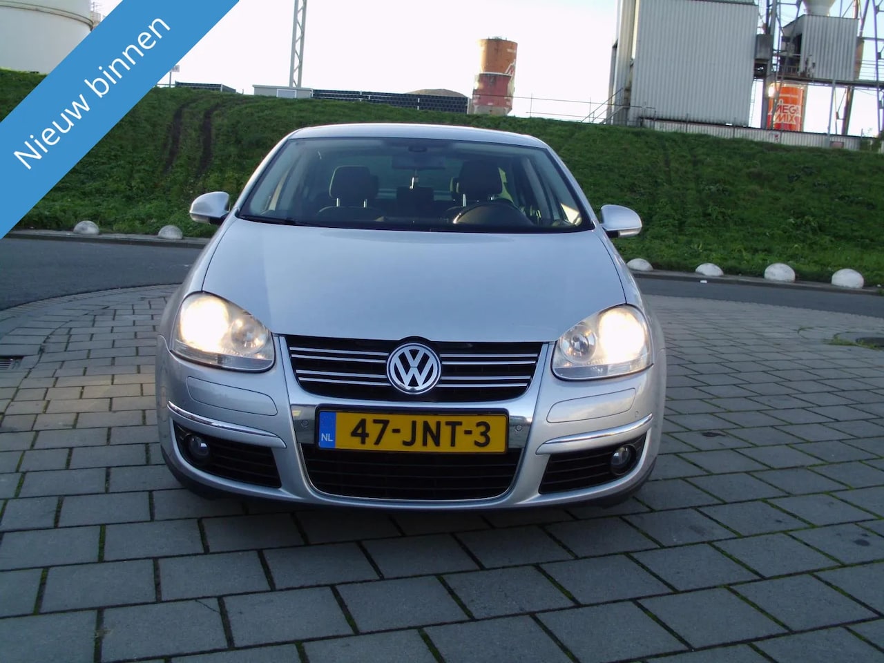 Volkswagen Jetta - 1.4 TSI AUTOMAAT SEDAN MET AIRCO NAVI - AutoWereld.nl