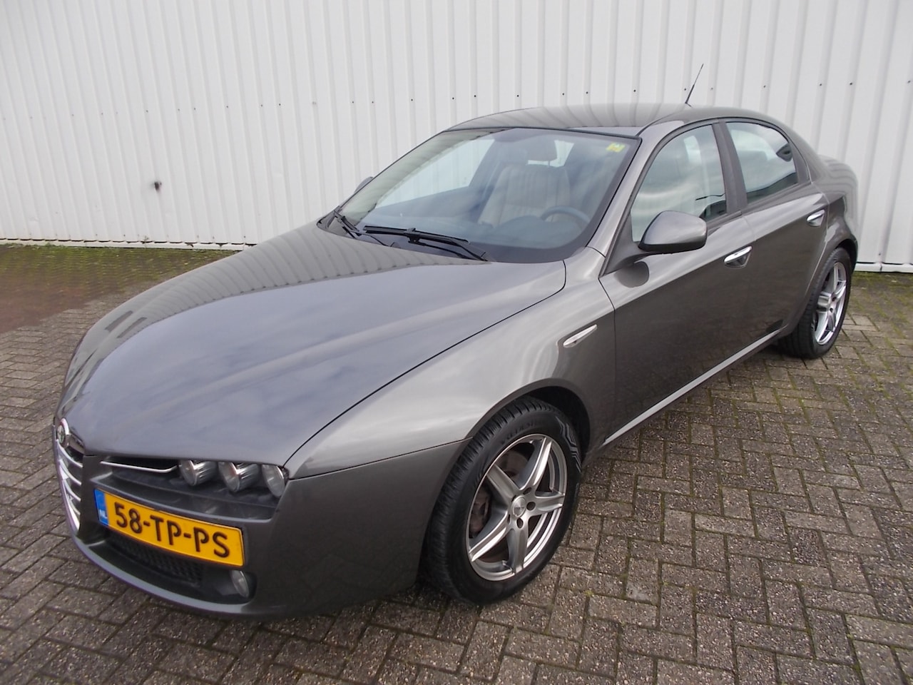 Alfa Romeo 159 - 1.8 mpi Business 1.8 mpi Business ( APK 04-03-2024 ) - AutoWereld.nl