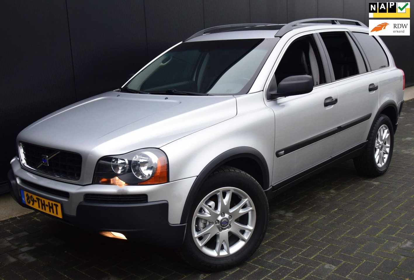 Volvo XC90 - 2.5 T AWD Exclusive 7-persoons 210 pk - AutoWereld.nl